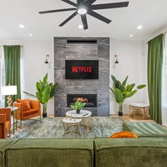 Luxury Dallas Home  | Sleeps 16 | Arcade  & Karaoke