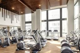 Hudson River Views | Private Balcony+ 2 Gyms - Image 4